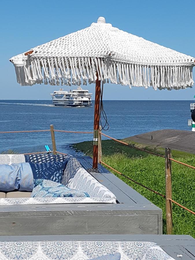 Romantisch Huisje Nabij Het Strand Met Uitzicht Op De Tulpenvelden Julianadorp Esterno foto